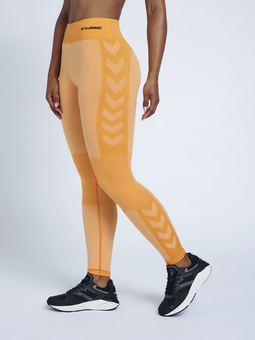 hmlCLEA SEAMLESS MID WAIST TIGHTS, BLAZINGORANGE, model