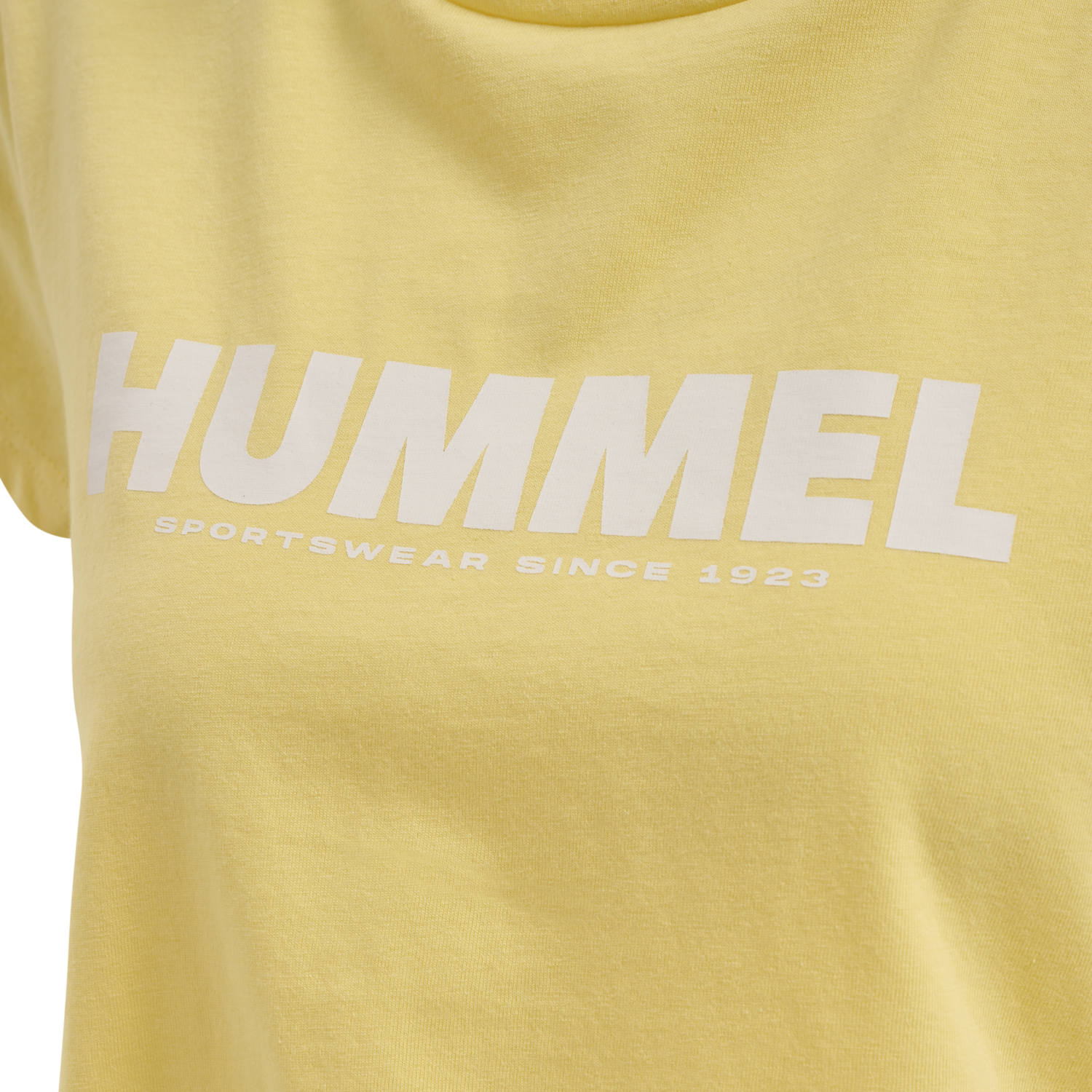 hmlLEGACY WOMAN CROPPED T-SHIRT, GOLDEN HAZE, packshot