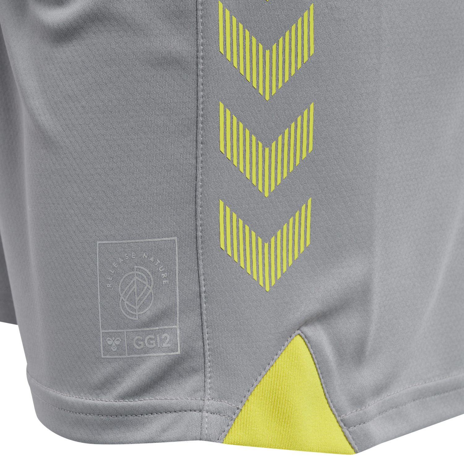 hummel Action Shorts  Woman  Hellgrün  NEU 
