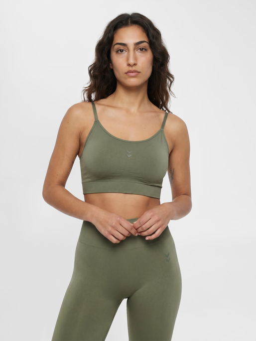 hmlFLOW PADDED BRA, DEEP LICHEN GREEN, model