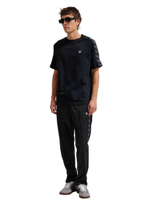 hummel ARCHIVE LOOSE T-SHIRT S/S - BLACK | hummel.net 