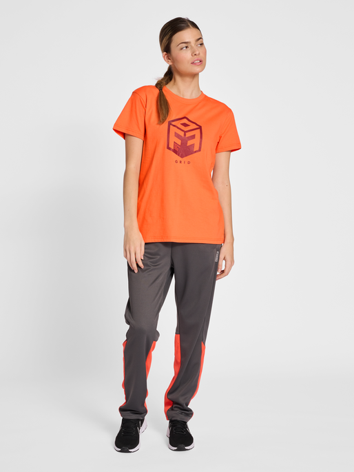 hmlOFFGRID COTTON JERSEY S/S WO, NASTURTIUM, model
