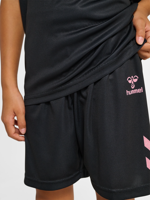 hmlSHIMMER SET, BLACK/BRIDAL ROSE, model