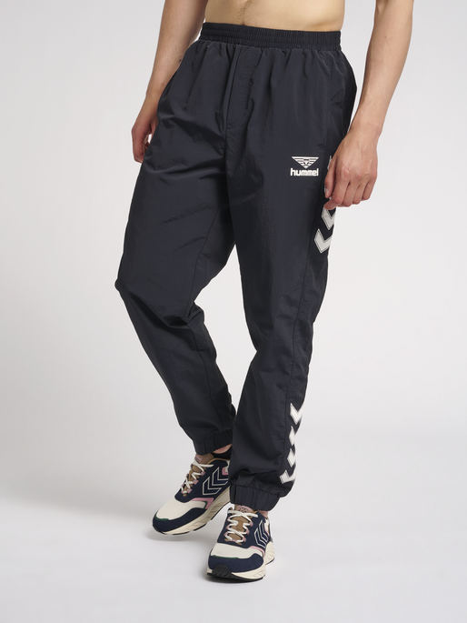 hmlNIKKI PANTS, 7381, model