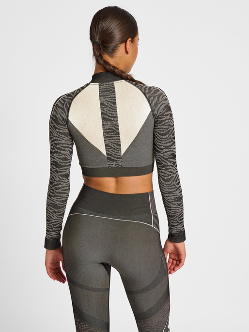 Black half new arrivals zip crop top