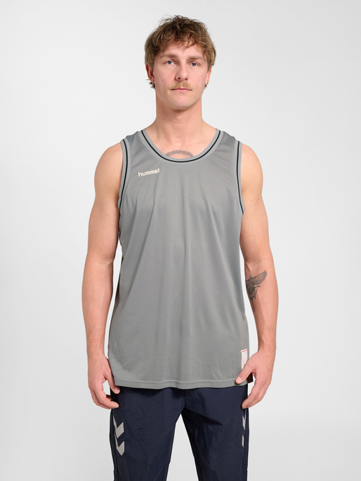 hmlWORLD 26 MESH TANK TOP, ULTIMATE GRAY, model