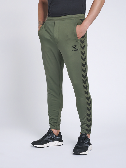 【SALE】 hummel NATHAN 2.0 TAPERED PANTS | hummel.net Clothing