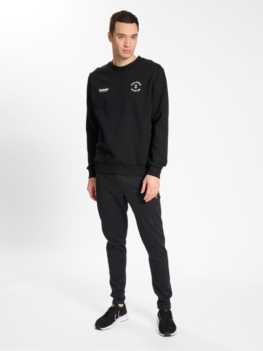 hmlLGC DEVOTION SWEATSHIRT, BLACK, model