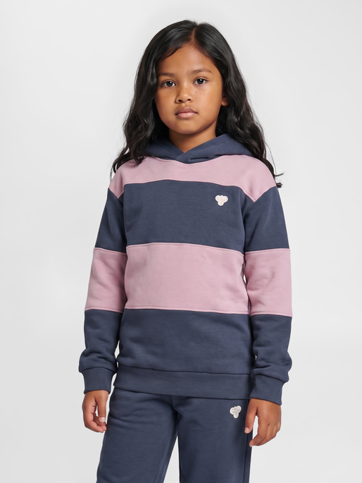 hmlJR LOOSE STRIPE HOODIE BEE, OMBRE BLUE, model