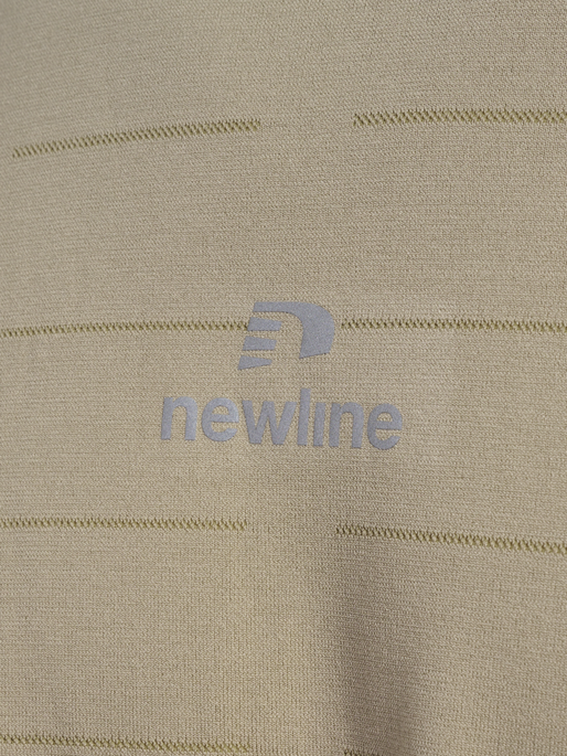nwlPACE SEAMLESS TEE, SILVER SAGE nwlPACE SEAMLESS TEE, SILVER SAGE, packshot