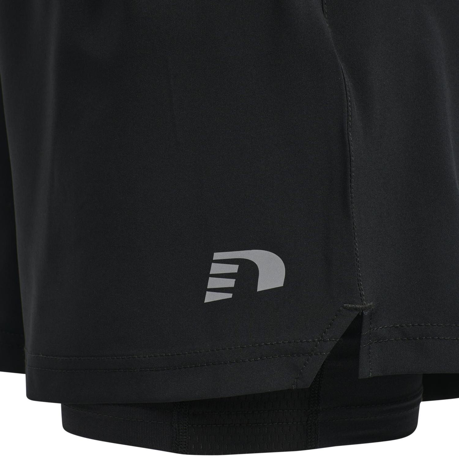 WOMEN'S CORE 2-IN-1 SHORTS, BLACK, packshot