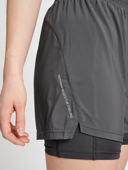 hummel WOMEN 2 IN 1 RUNNING SHORTS FORGED IRON hummel