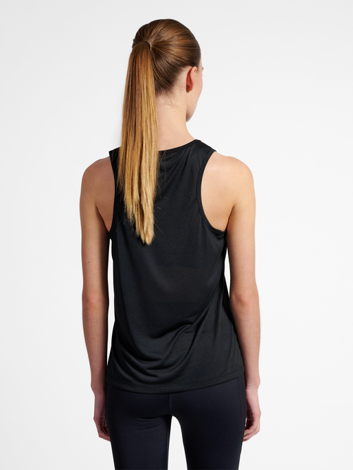 nwlBEAT SINGLET W, BLACK, model