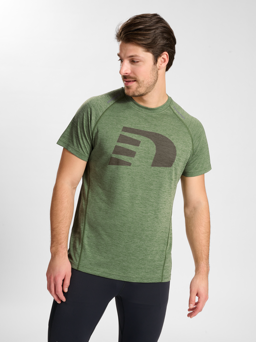 Under armour clover shirt on sale