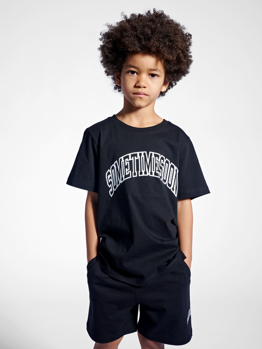 stmOCEAN T-SHIRT S/S, BLACK, model