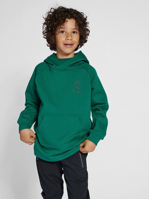 stsMONTEREY HOODIE, EVERGREEN, model