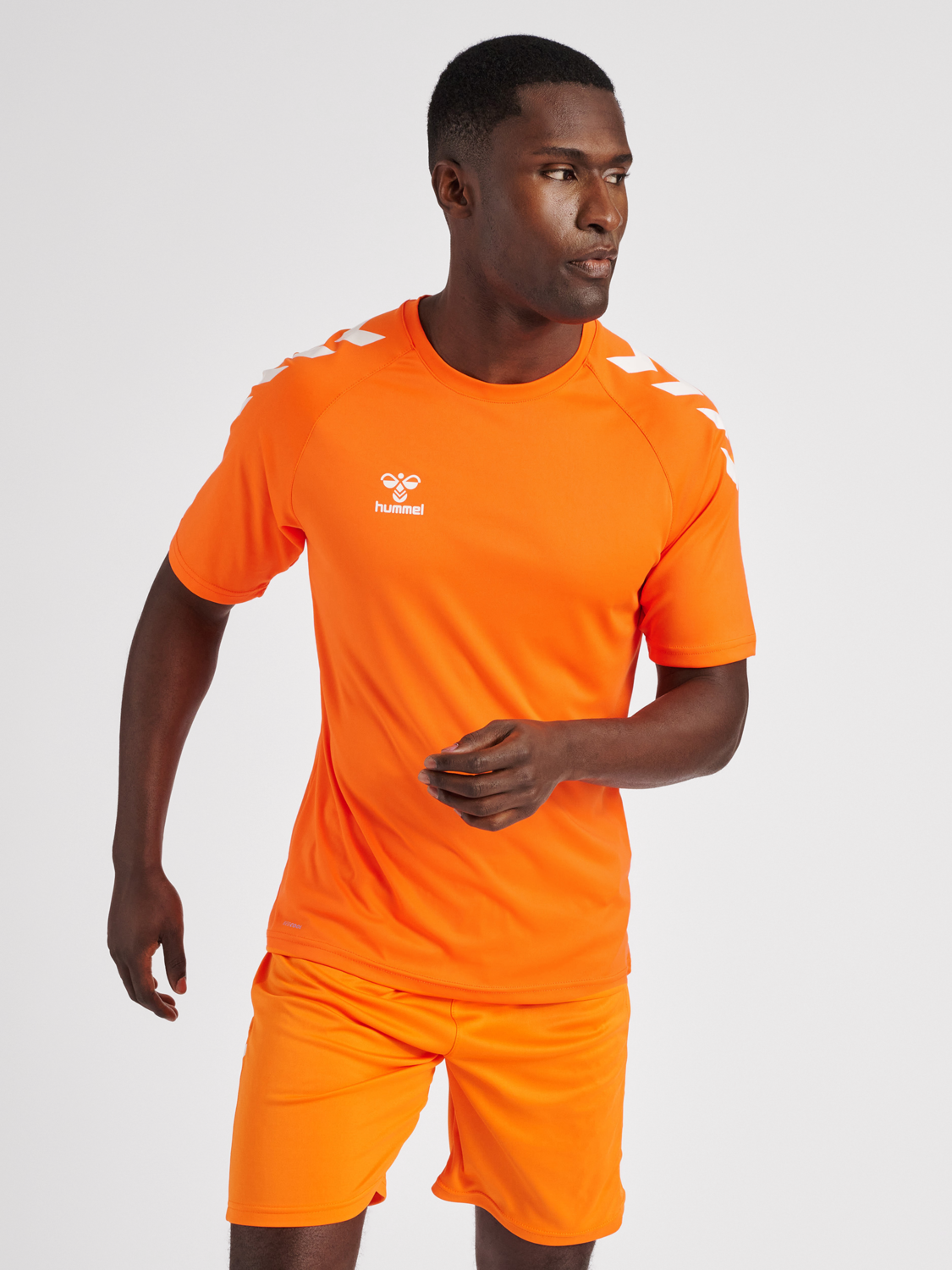 hummel CORE CORE POLY S/S - ORANGE TIGER |