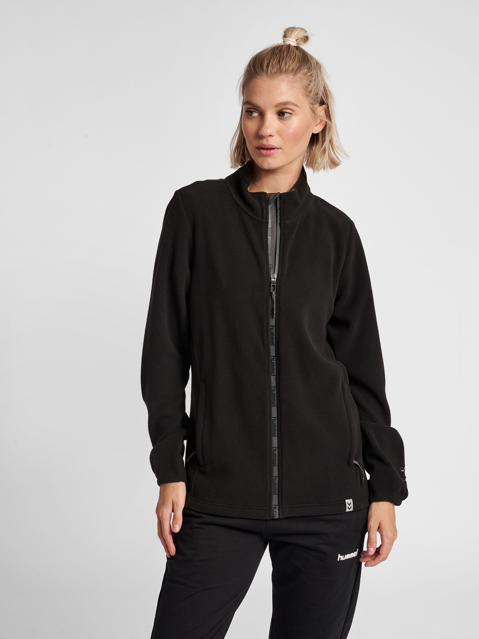 hummel zip jacket dame