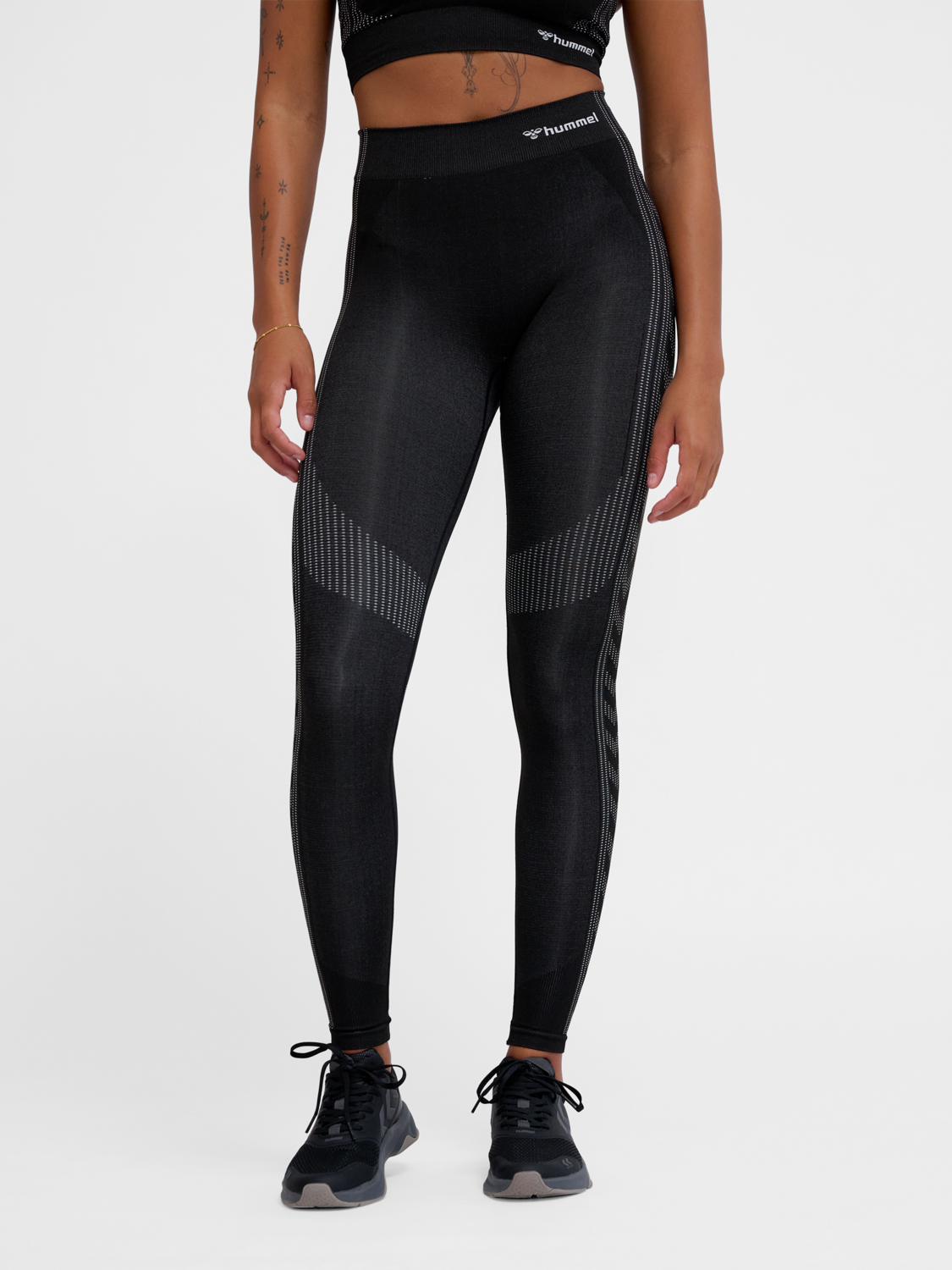 hummel SHAPING SEAMLESS MW TIGHTS - | hummel.net