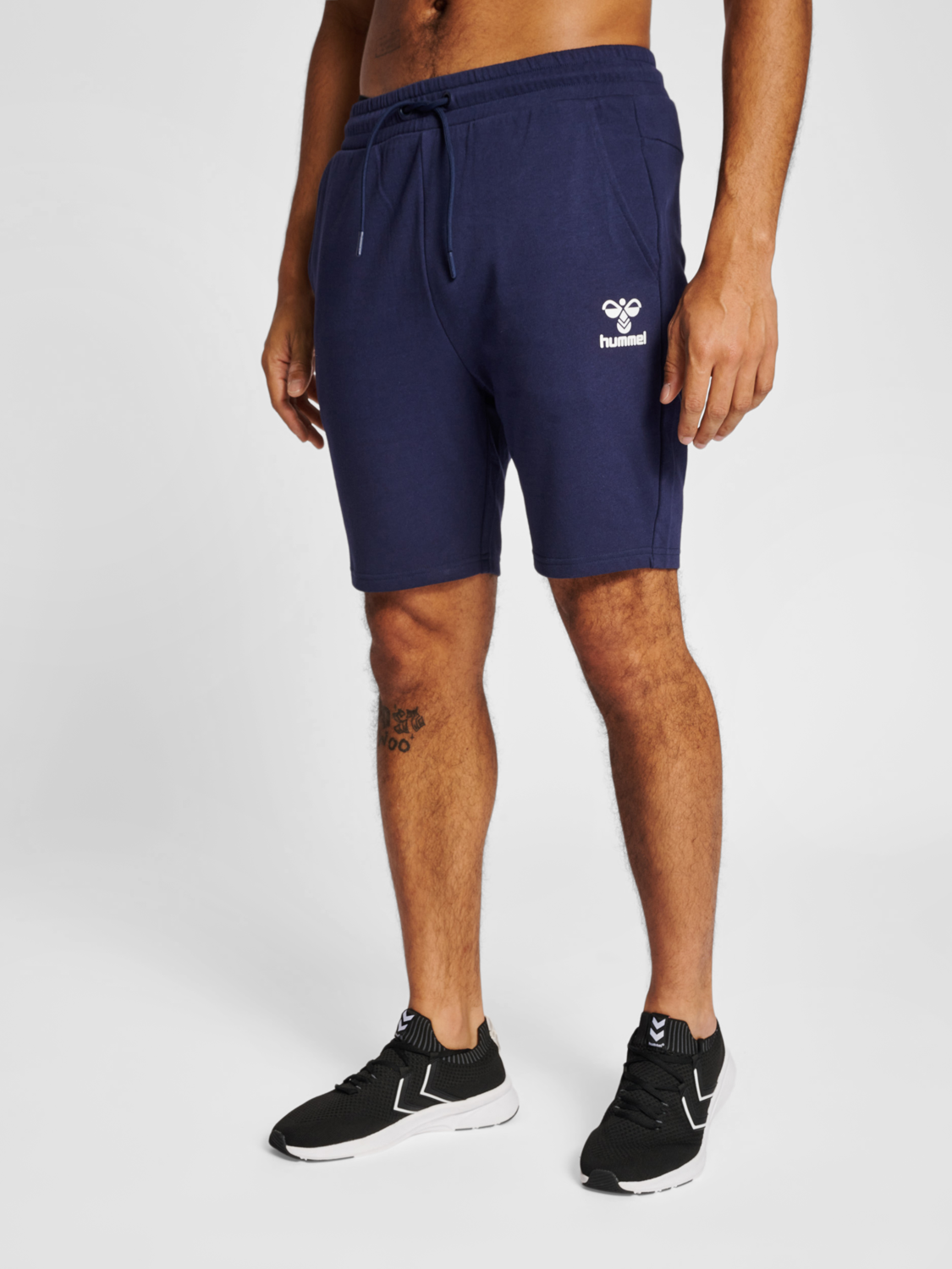 REGULAR - hummel PEACOAT ICONS SHORTS